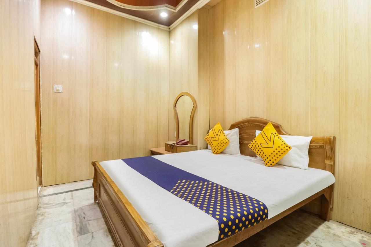 Spot On 65416 Hotel Classic Lucknow Eksteriør billede